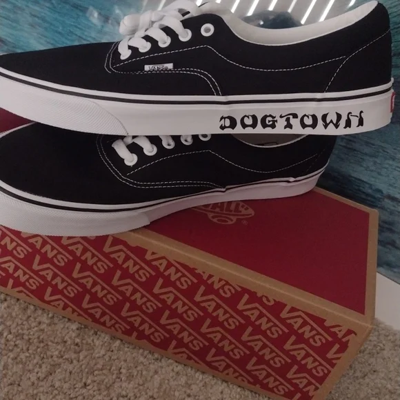 Vans Dogtown Shoes Collab mens size 13 black and white Era Style
